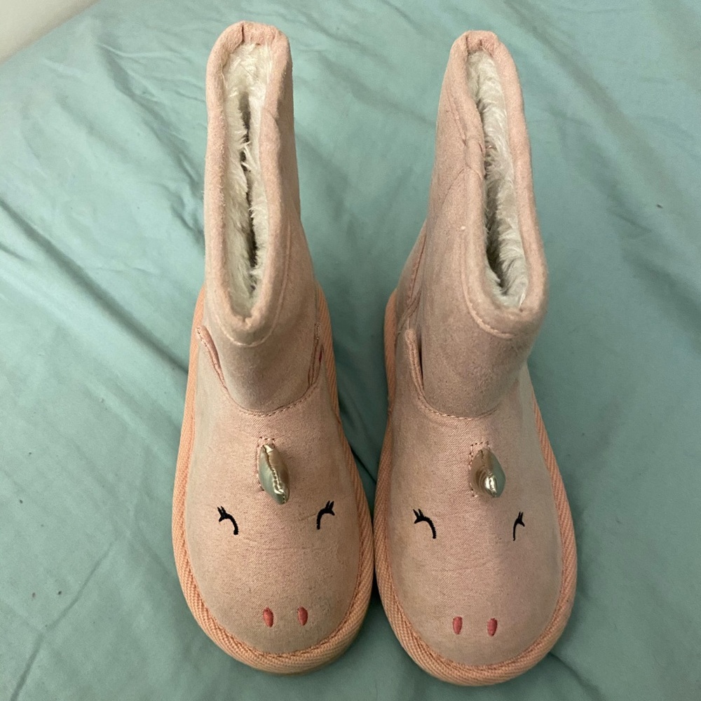 Little girls size 9 boots